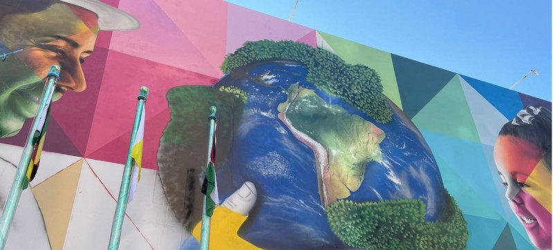 Brazilian artist’s mural ‘for the planet’ proves big draw for UN General Assembly