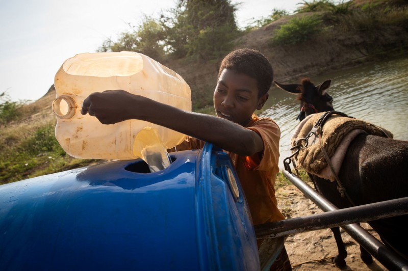 Flagship UN report extolls win-win water partnerships to avert global crisis