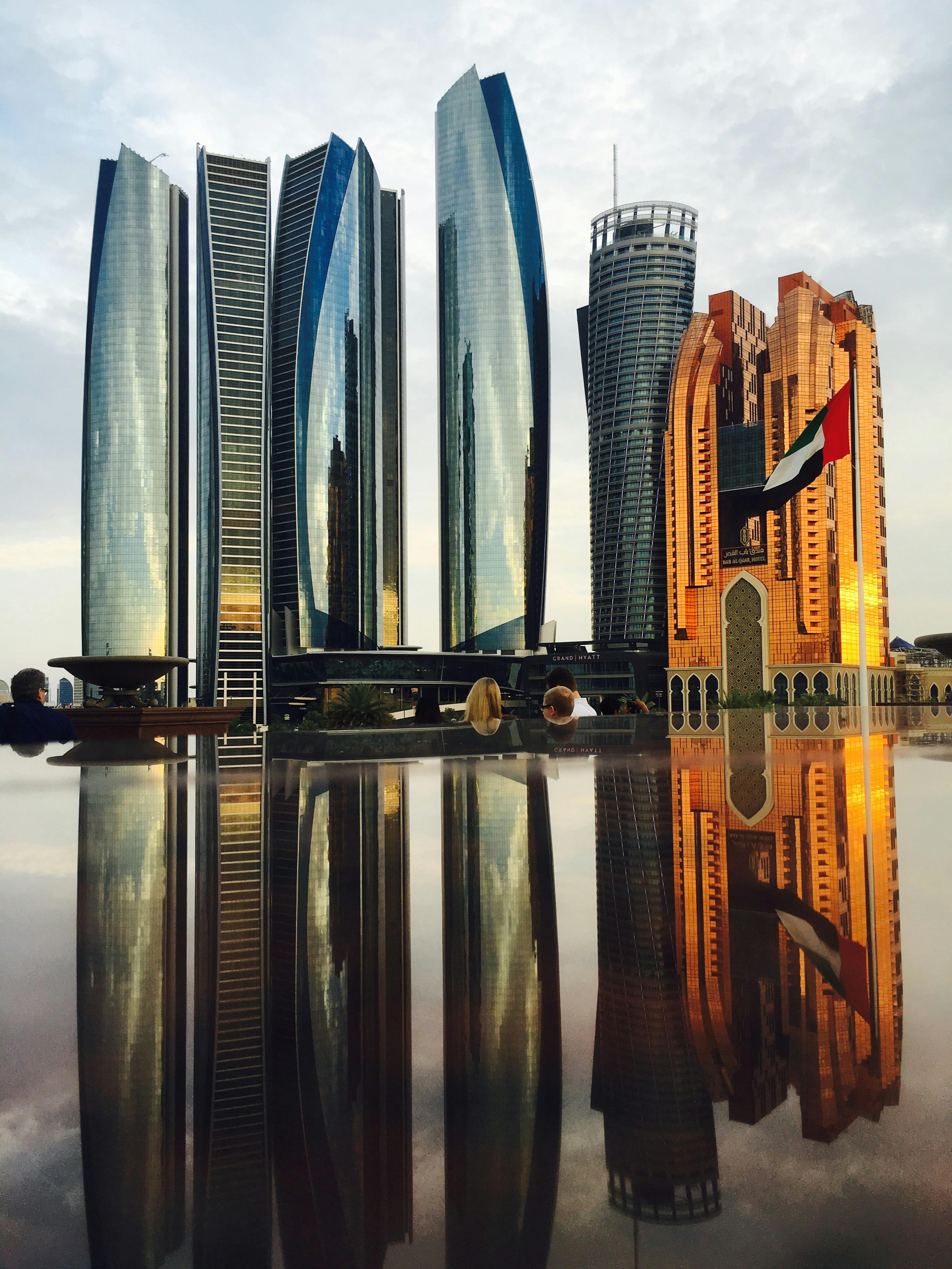 The UAE as a Neutral Hub in a Fragmented Global Economy